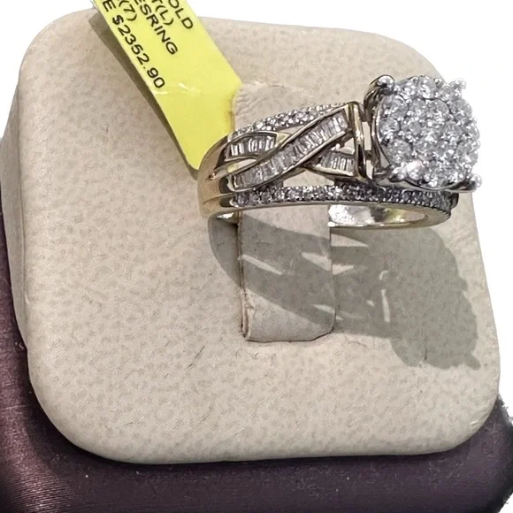 Yellow gold and diamond 1.00 cttw ring all pure 10k
